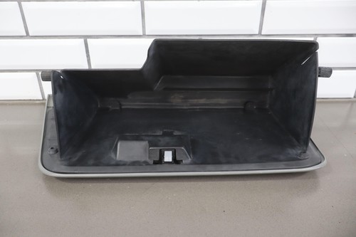 00-04 Ford F250 F350 Superduty Glove Box Medium Parchment DE - Bild 11 von 18