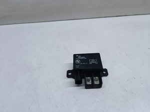 BMW X6 E71, E72 Lüfterrelais 7661503 4.40 Petrol 408kw 2010 33691792