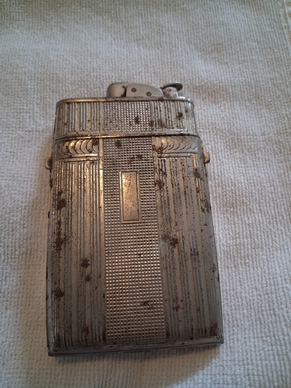 vintage evans cigarette case lighter...works