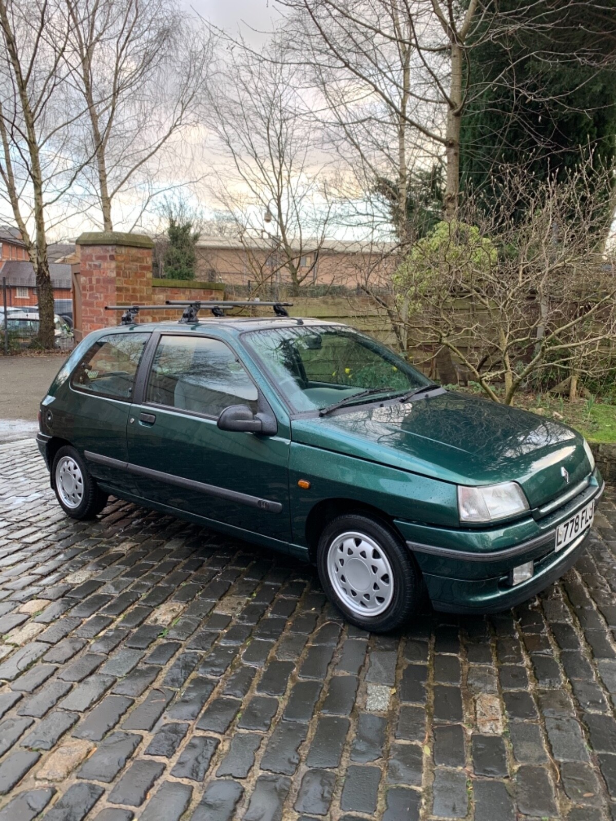 Image 1 - Renault Clio 1.4 RT MK1 1994 58k Spares/Repairs/Donar Car