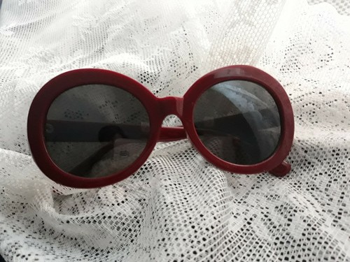 OCCHIALI DA SOLE DONNA MODELLO STILE KURT COBAIN COLORE ROSSO NUOVI | eBay