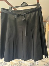 Gap Ladies black pleated skirt with grosgrain ribbon self belt tie EUC sz 16