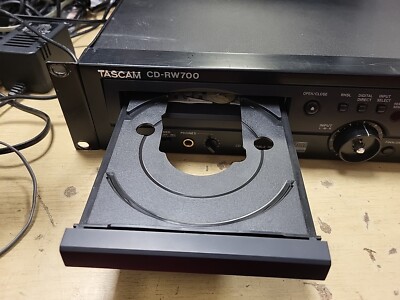 バカボンTASCAM　CD-RW700 Tascam CD-RW700 Professional CD Rewritable Recorder(recording NOT