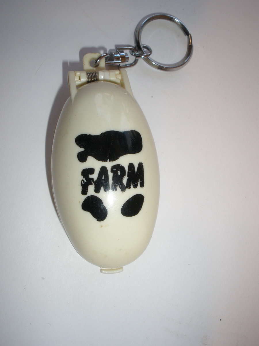 Vintage 1993 Takara Pocket Critters Mooo Farm Cows Keychain Does