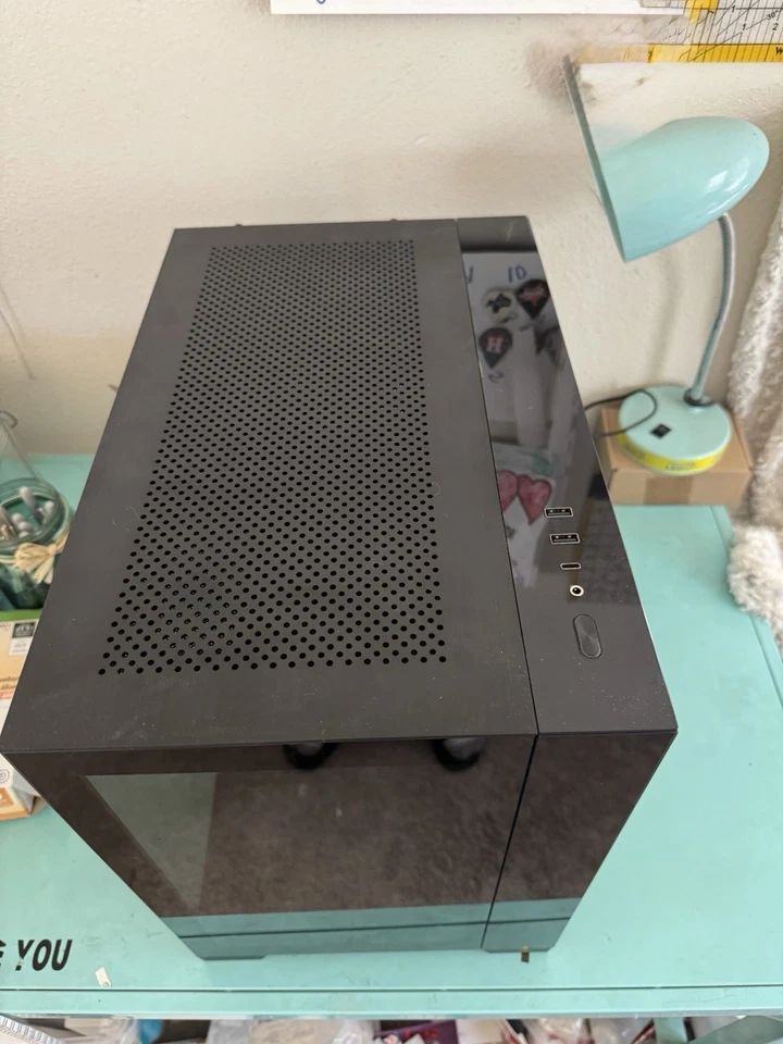 Lian Li O11D Mini-S Tempered Glass Computer Case Black - Image 3 of 4