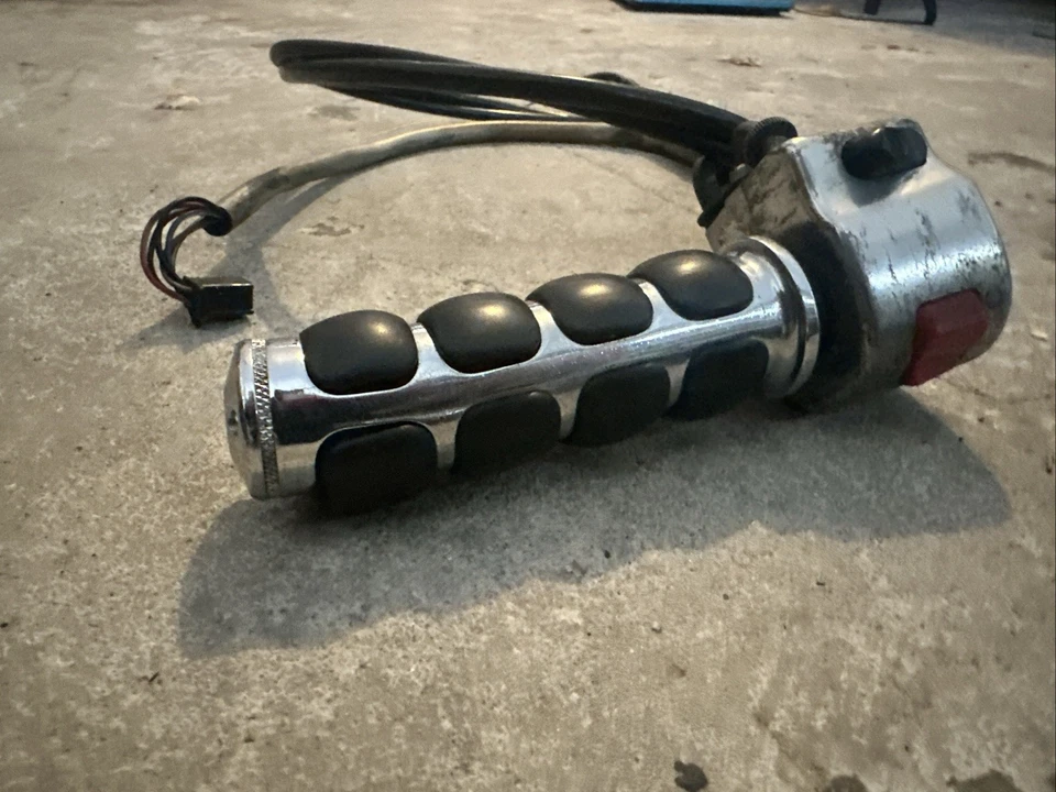 96 Yamaha XVZ1300 Royal Star Right Hand Control Switch - Image 3 of 4