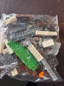3 Lego sets most not opened 2 Minecraft 1 super heroes 21120, 76034, 21134