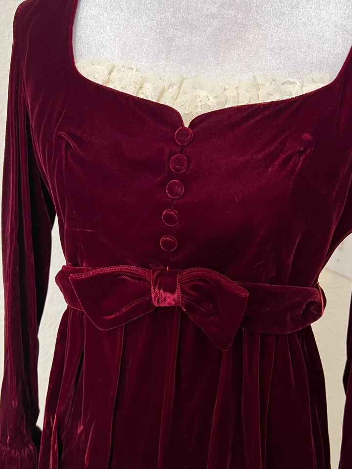 复古 Lorrie Deb 旧金山天鹅绒礼服 S 女式勃艮第长裙蕾丝 70 年代 — 第 3/4 张图片