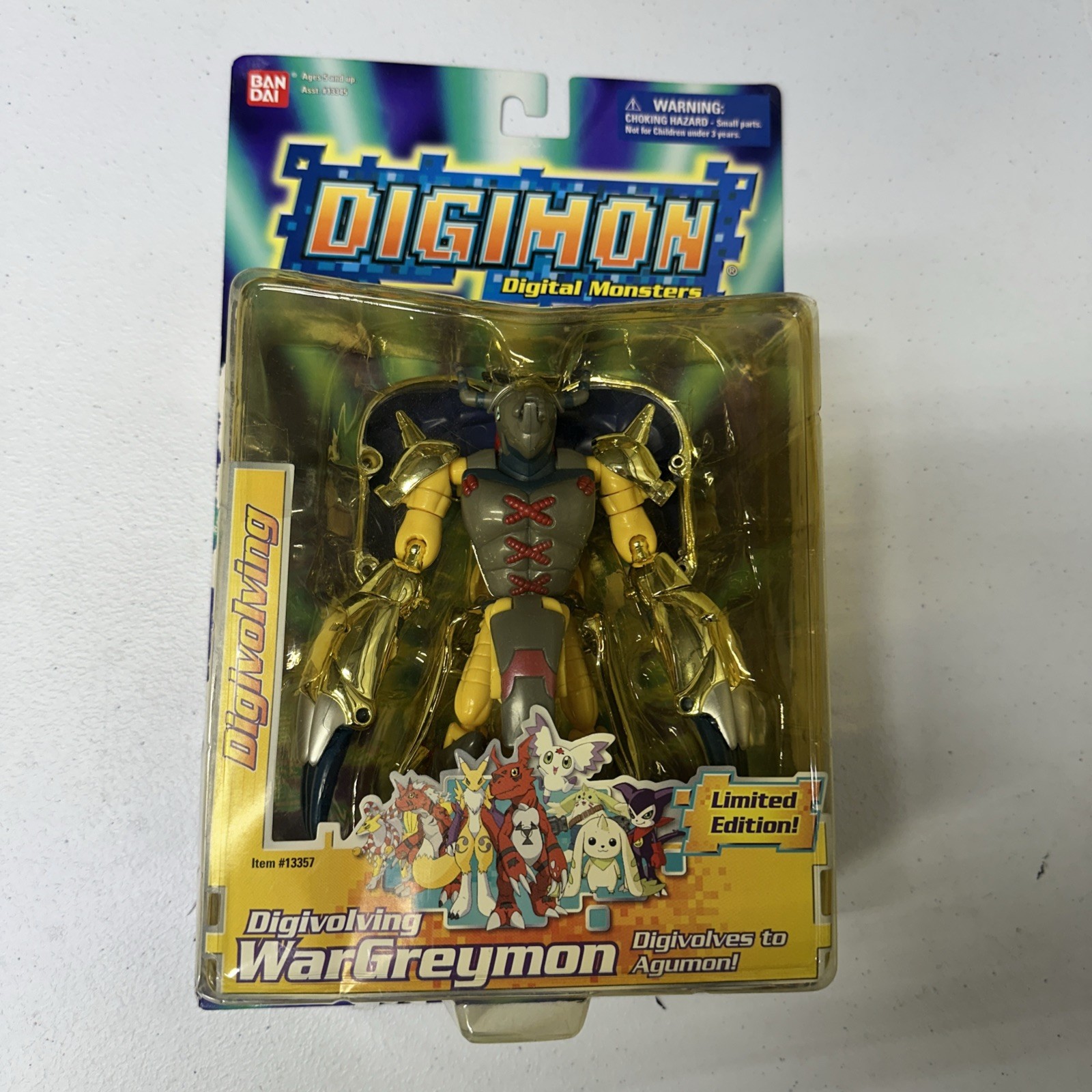 Digimon Digivolving Wargreymon to Agumon edición limitada dorado #13357 nuevo LEER