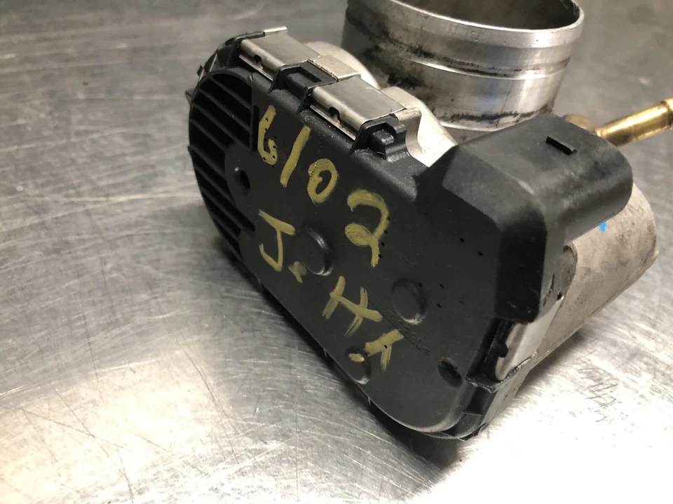 2001-2005 Volkswagen Jetta Golf Beetle 2.0 Throttle Body Valve DBW - Image 2 of 4