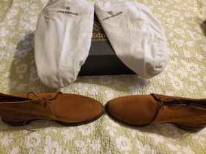 allen edmonds desert boots