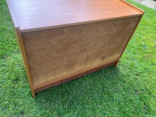 Vintage Schreiber mid century teak veneer record cassette storage cupboard - Picture 15 of 17