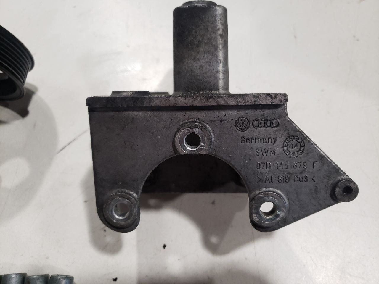 03-18 Bentley V12 - Power Steering Pump, Bracket, Fasteners, AC Bolt -  OEM