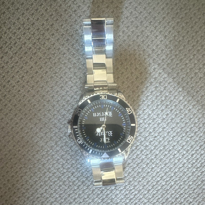 Quarz Sport Armbanduhr Edelstahl silber schwarzes Zifferblatt Taucherlünette
