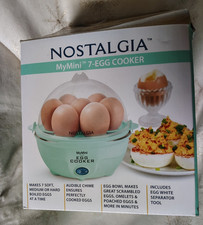 Nostalgia MyMini 7-Egg Cooker Green 300W Electric Audible Chime Separator