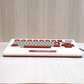 Nintendo Famicom console with Family basic Keyboard in box  with 5 Games Japan