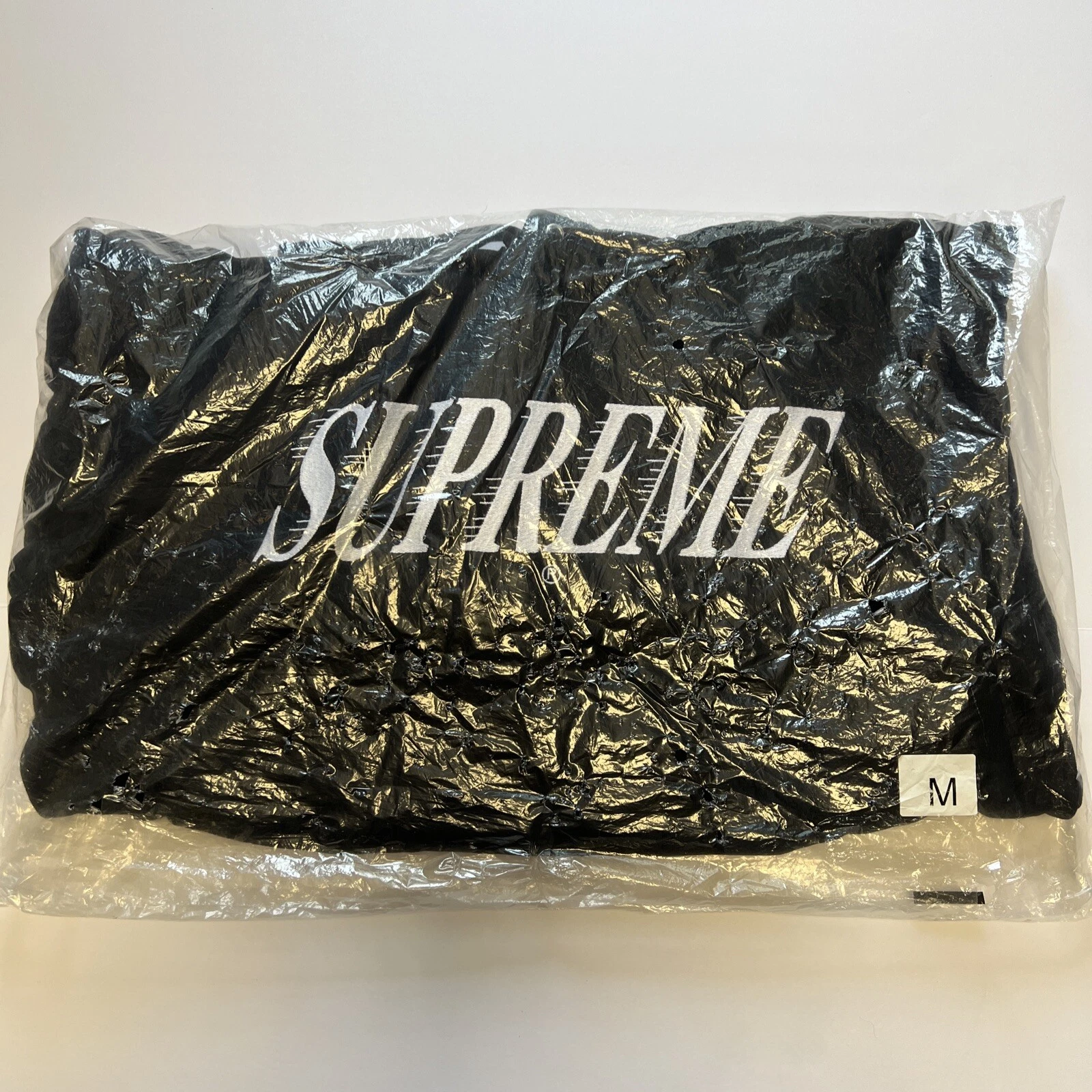 Sweat à capuche Supreme Crossover noir moyen neuf dans son sac