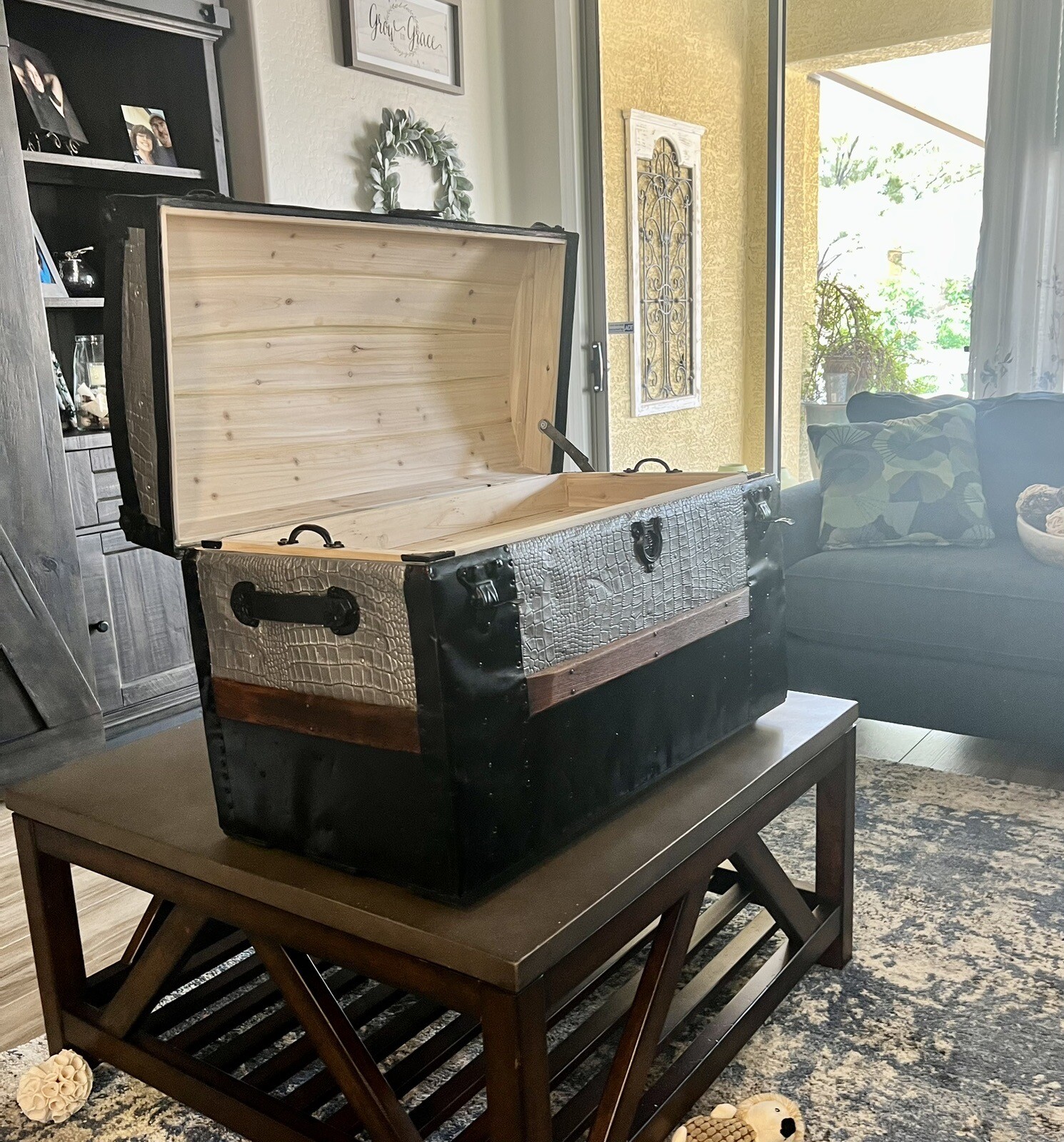 Beautifully Refurbished Antique Steamer Trunk eBay