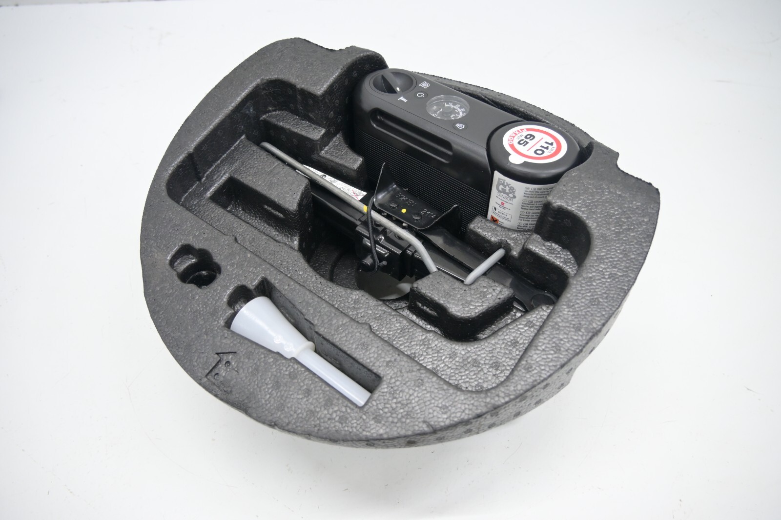 ⭐ 14-21 Maserati Ghibli Quatt Rear Trunk Emergency Tire Lift Jack Compressor Oem