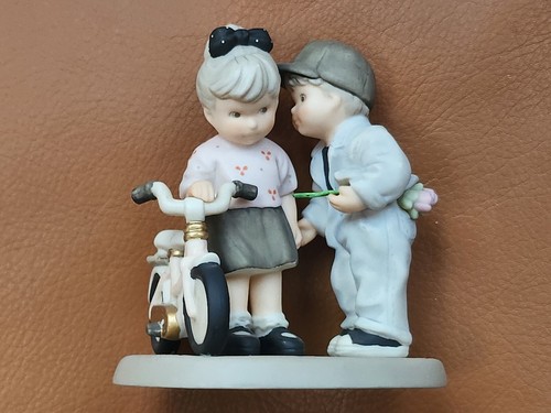 "My Girl" 2000 by NBM Bahner Studios AG Figurine 4.75" tall #785881