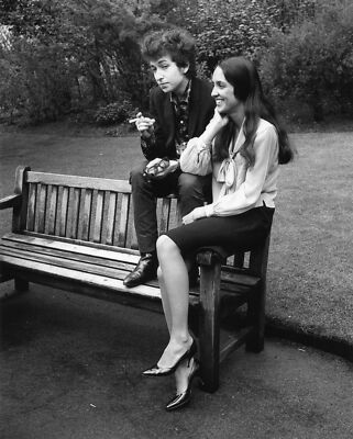 Bob Dylan And Joan Baez Sitting In The Park 4x6 Picture Celebrity Print