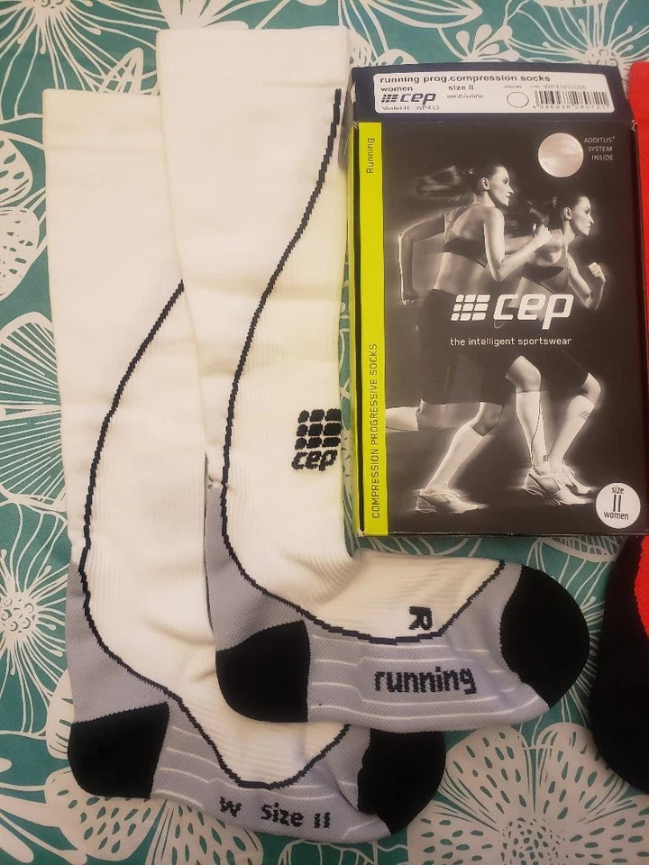 CEP - 女式渐进式压缩全跑步袜挑选尺寸和颜色 — 第 4/4 张图片