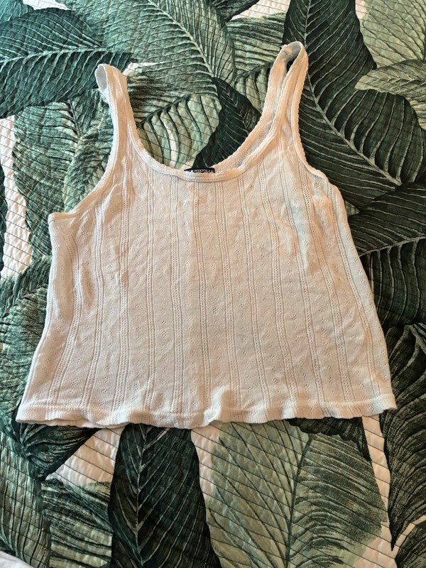 BRANDY MELVILLE WHITE TANK TOP