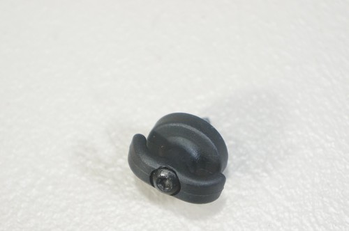 03-2012 Mercedes R230 SL500 SL550 SL63 AMG trunk floor cargo side net clip hook - Picture 5 of 9