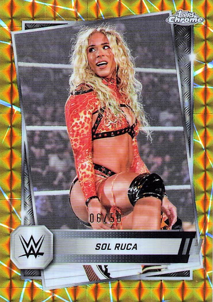 2025 Topps Chrome WWE #24 Sol Ruca Gold Geometric Refractor #/50