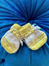 Strick Baby-Socken / Schuhe für 3-6 Monate Neu selbstgestrickt Tolles Geschenk