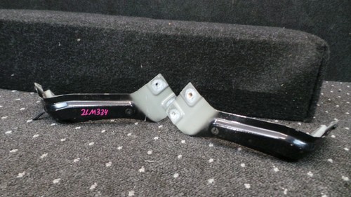 2LM334 * Volkswagen Touran Rechts Links Halterung Kotflügel 1T0821135C