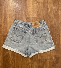 Vintage Levi&rsquo;s Denim Booty Shorts Womens 30 Waist Light Wash Cuffed 90s Mom
