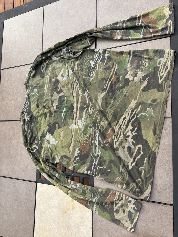 Under Armour Ridge Reaper Camo Hunting T-Shirt LS - Large - Image 2 of 4