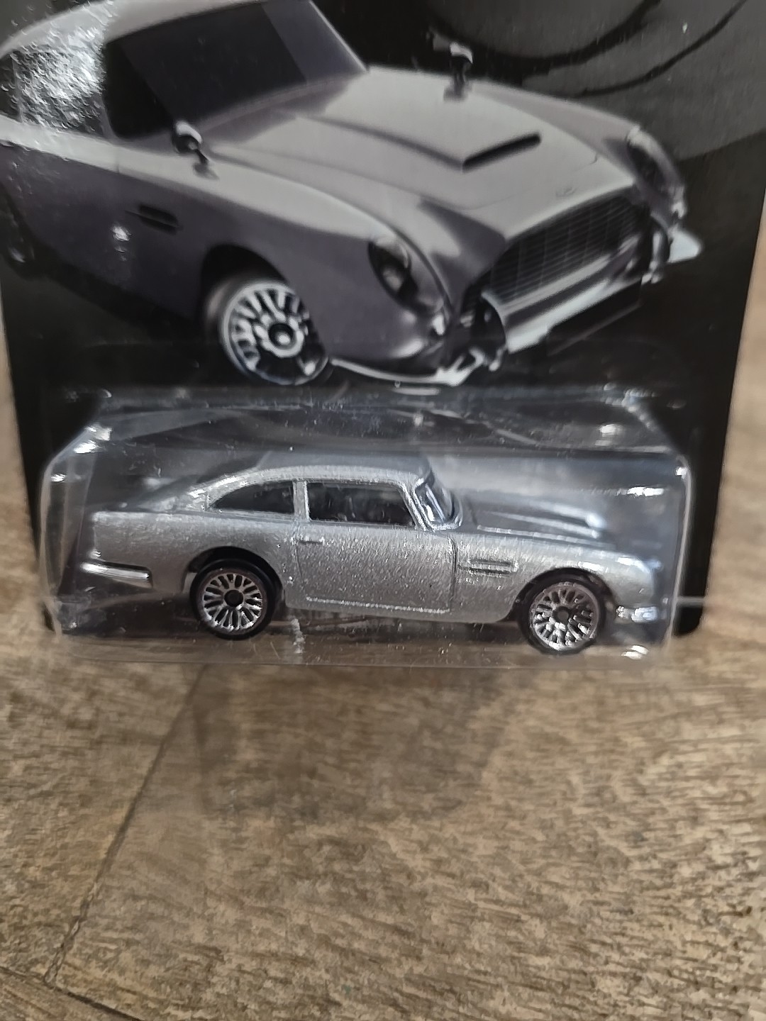 Picture 4 of 5