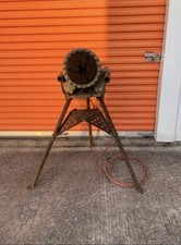 Ridgid 300 Pipe Threader-WITH Tristand