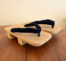 Wooden Japanese Geta Thong Sandals Clogs Beige/Black Slip-On Straps 6.5