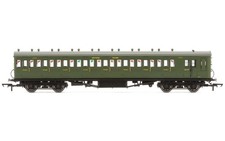 Hornby R4717A OO SR 58' Maunsell Rebuilt 8 Compartment Brake Third Coach #2636