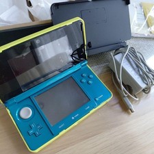 Consola Nintendo 3DS Azul Aqua con Estuche Amarillo