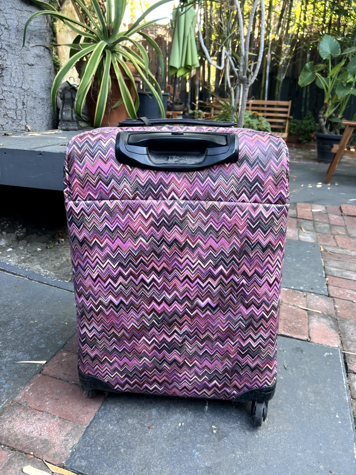 Чемодан-спиннер Missoni BRICS большой 26 дюймов регистрация на 4 колеса розовый шеврон - Изображение 4 из 4