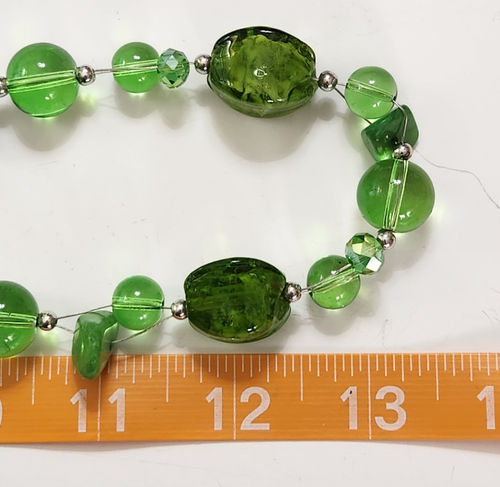 Vtg Green Swirl Art Glass & Jade Stone Bead Necklace Artisan Made Nature Beauty - Picture 12 of 12