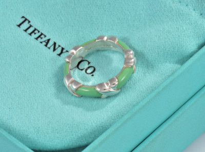 Tiffany & Co Silber Blau Emaille 4 mm Signatur X Stapel Band Ring Größe 5 im Etui