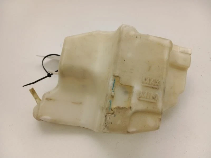 Nissan Máxima 2004-2008 depósito de refrigerante Foto 4 de 4