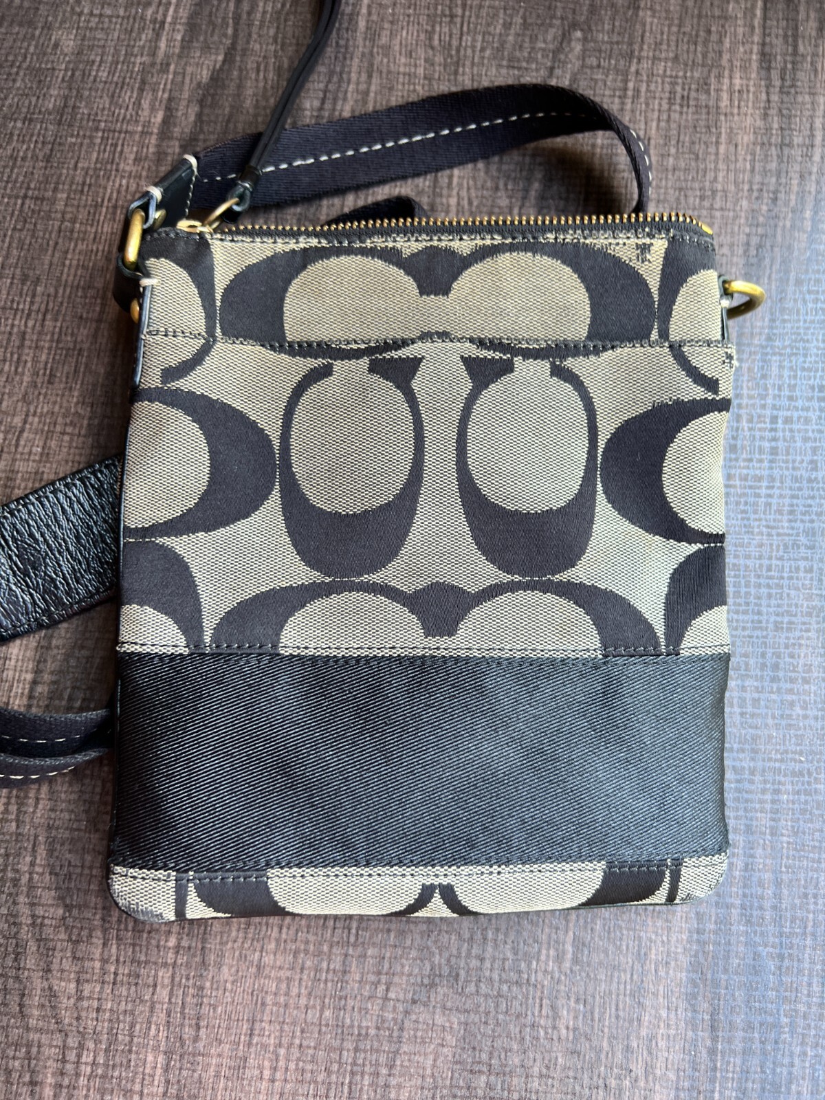 Coach Signature Messenger Crossbody Canvas Bag Brown … Gem