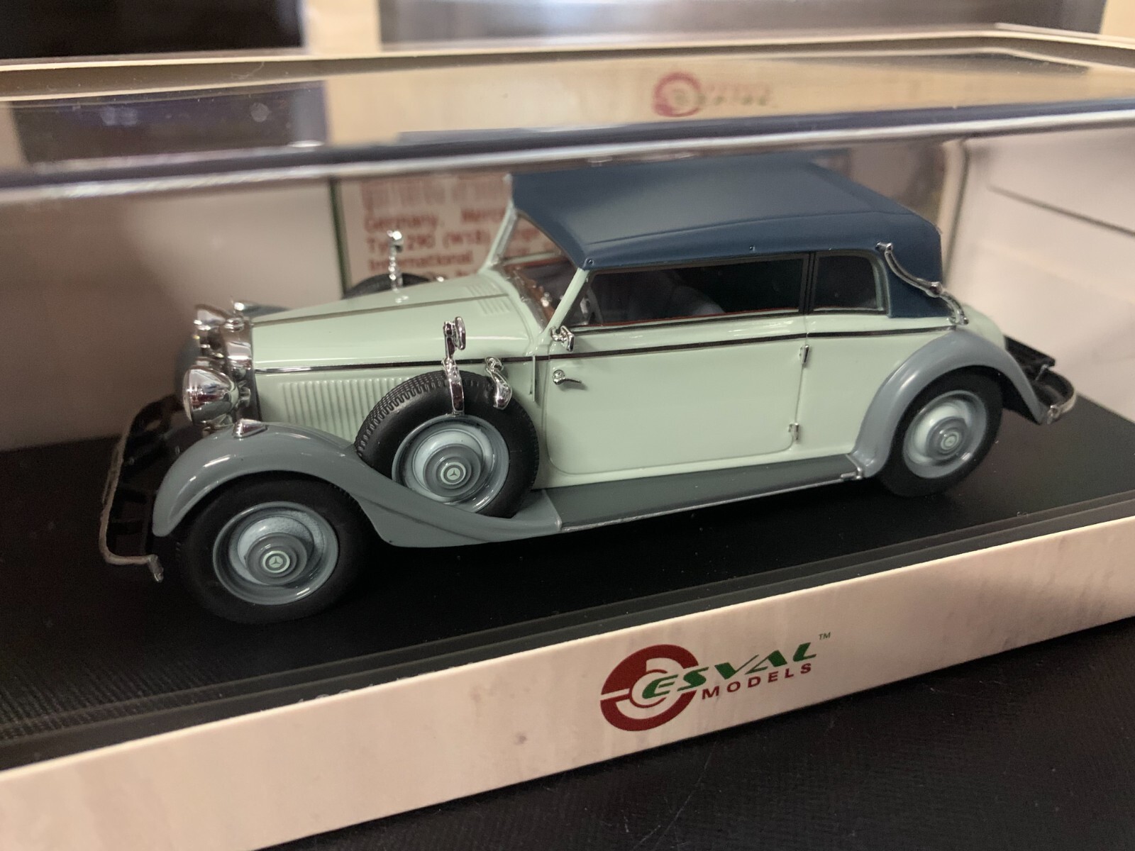Mercedes Benz 290 W18 Cabriolet miniature de luxe Esval EMEU43043F 1/43