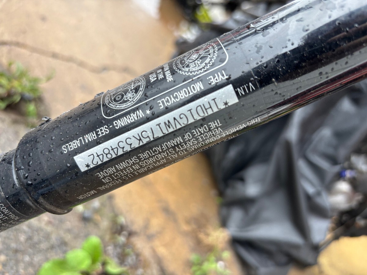 メル77737 They Said This $1000 2-Stroke Dirt Bike Couldn't Be Fixed
