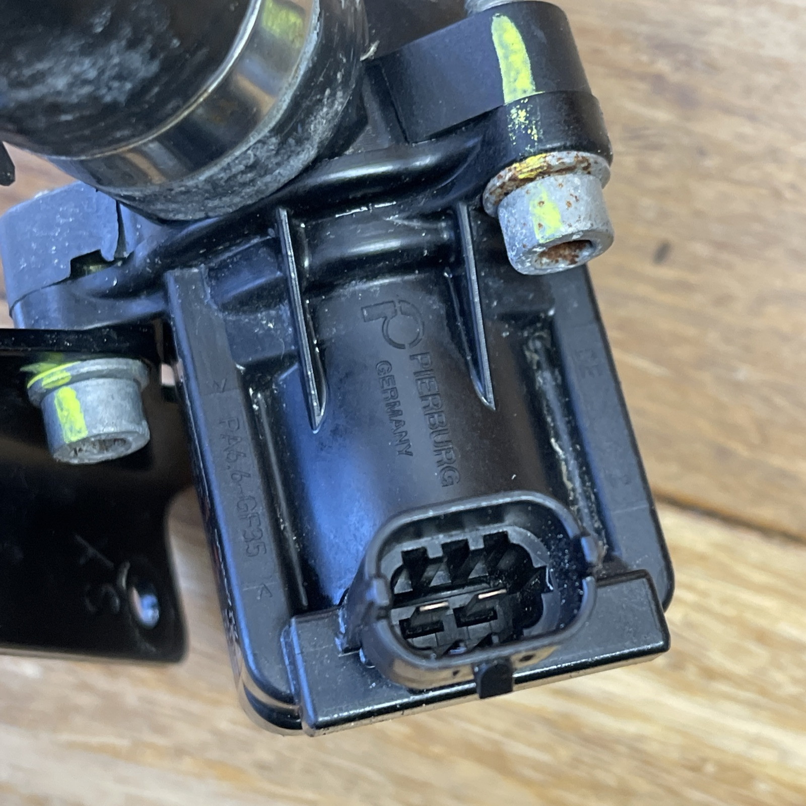 Ferrari California 2015-2018 left Blow off valve