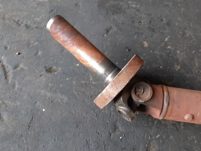 Rear Drive Shaft 3.7L 2WD Automatic Transmission 03-07 JEEP LIBERTY 52853118AB - Image 4 of 4