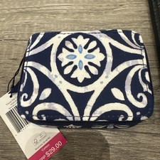 Vera Bradley Travel Pill Case Organizer 7-Day Week - NWT. STEEL BLUE MEDALLION