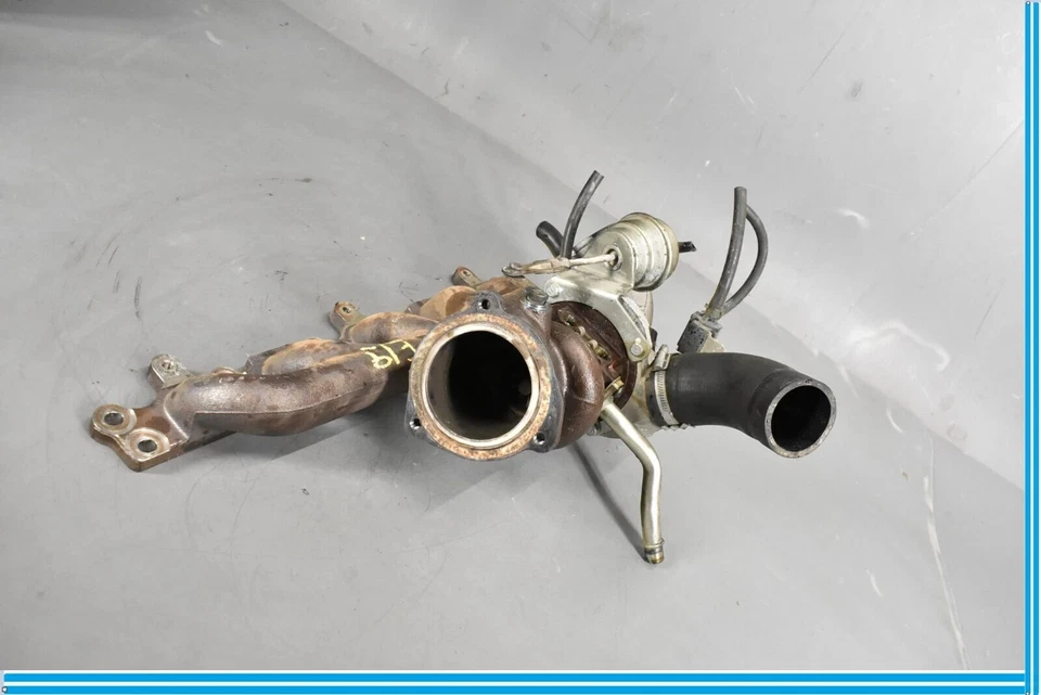 Турбонагнетатель трансформируемый 06-10 Volvo C70 с выпускным коллектором 30757112 от оригинального производителя - Изображение 4 из 4