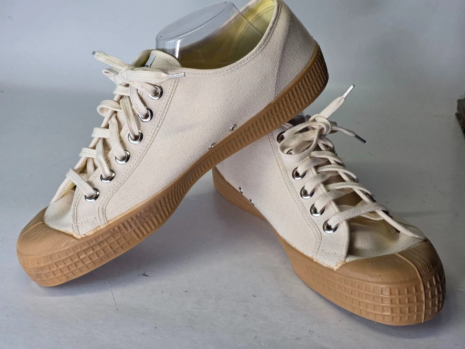 Novesta Star Master 99 Men's Hiking Shoes Size 14.5 EU 47 Beige Brown Sneakers